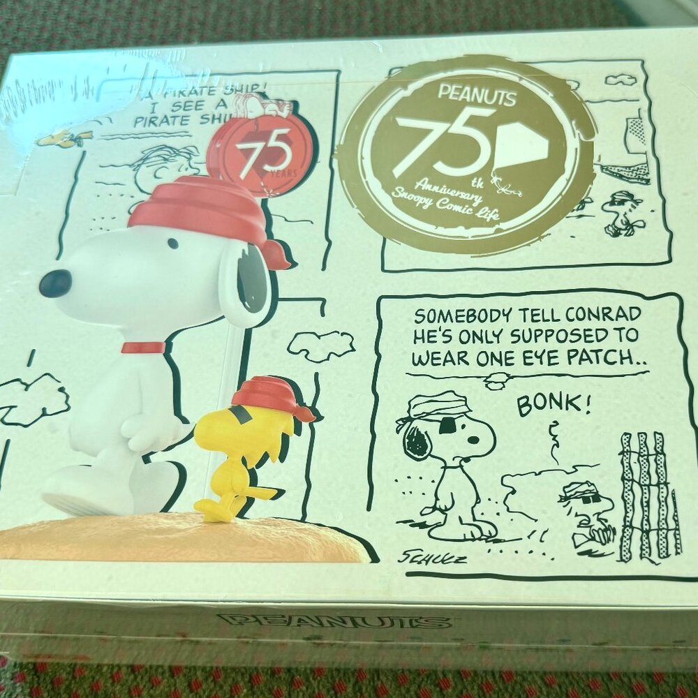 POP MART Peanuts 75th Anniversary Snoopy Comic Life Poker Game Figure NWT - Picture 7 of 13